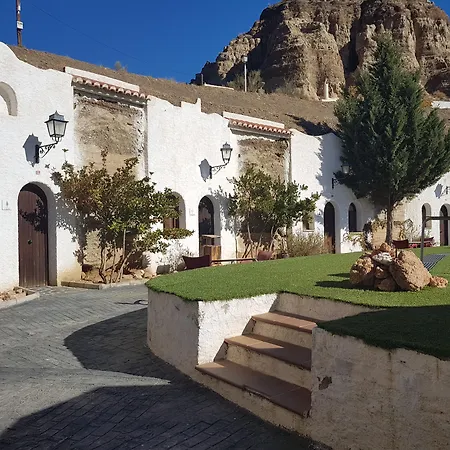 Cuevas Abuelo Ventura *